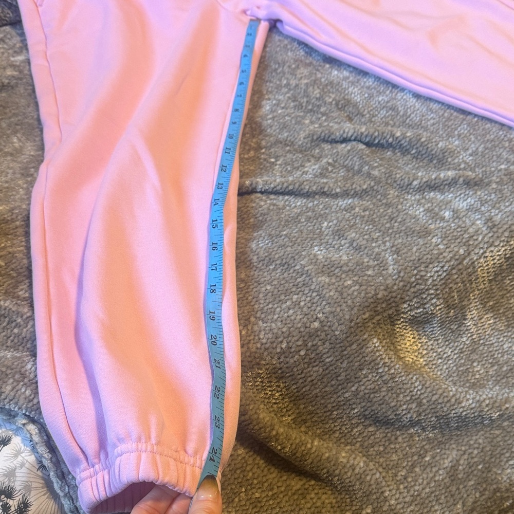 Fabletics || Go-To Joggers (M) - Picture 11 of 11